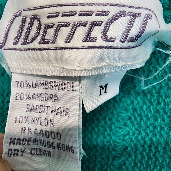 Vintage Sideffects Sweater Size M Green Pearl Buttons Balloon Sleeve Deep Neck - Picture 16 of 16